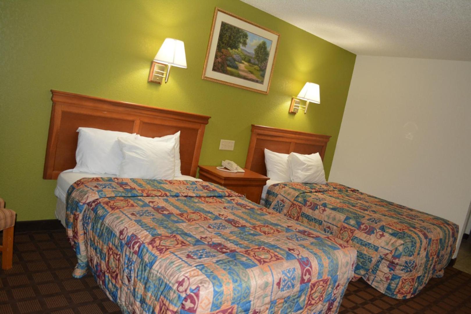 Bloomer Inn & Suites Exterior foto